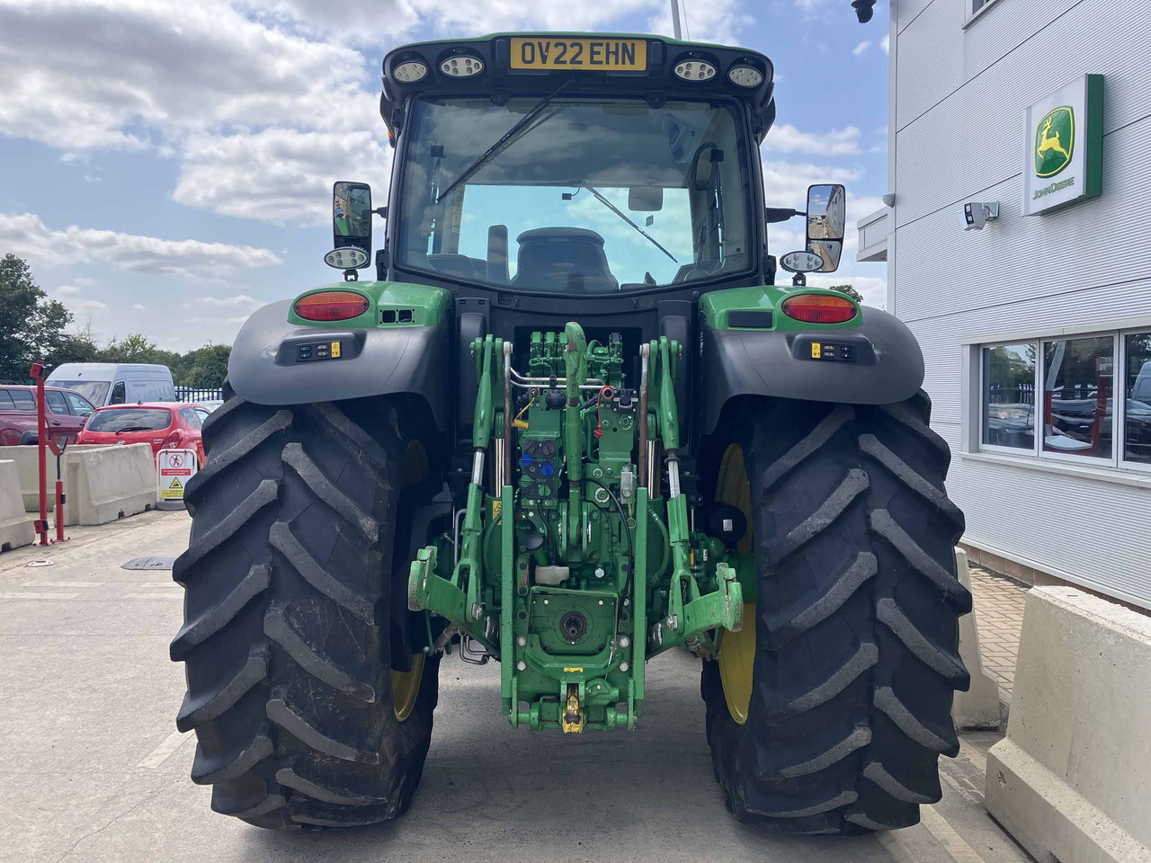 John Deere 6155R - Traktors: foto 4 John Deere 6155R - Traktors: foto 4