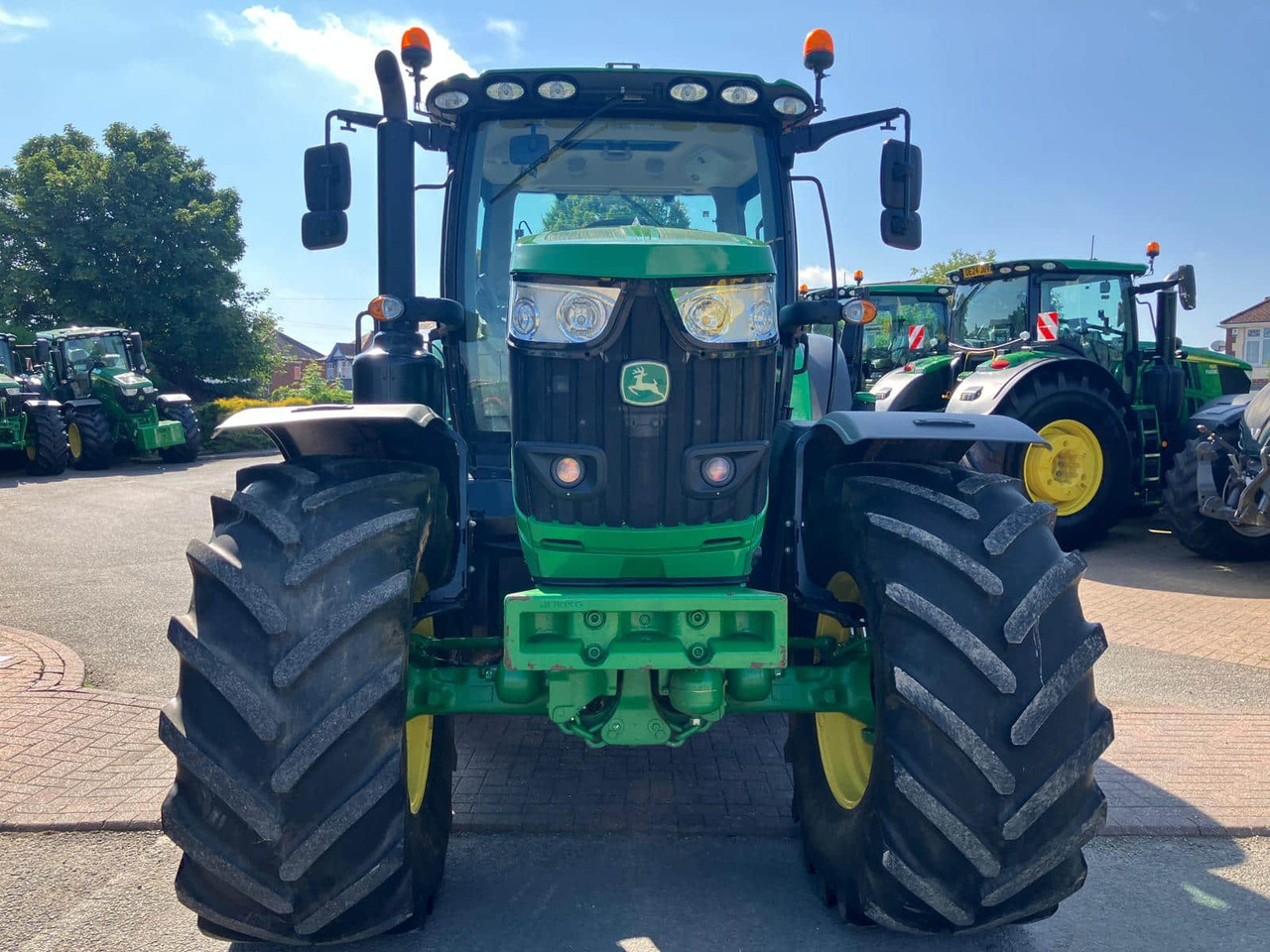 John Deere 6175R - Traktors: foto 4 John Deere 6175R - Traktors: foto 4