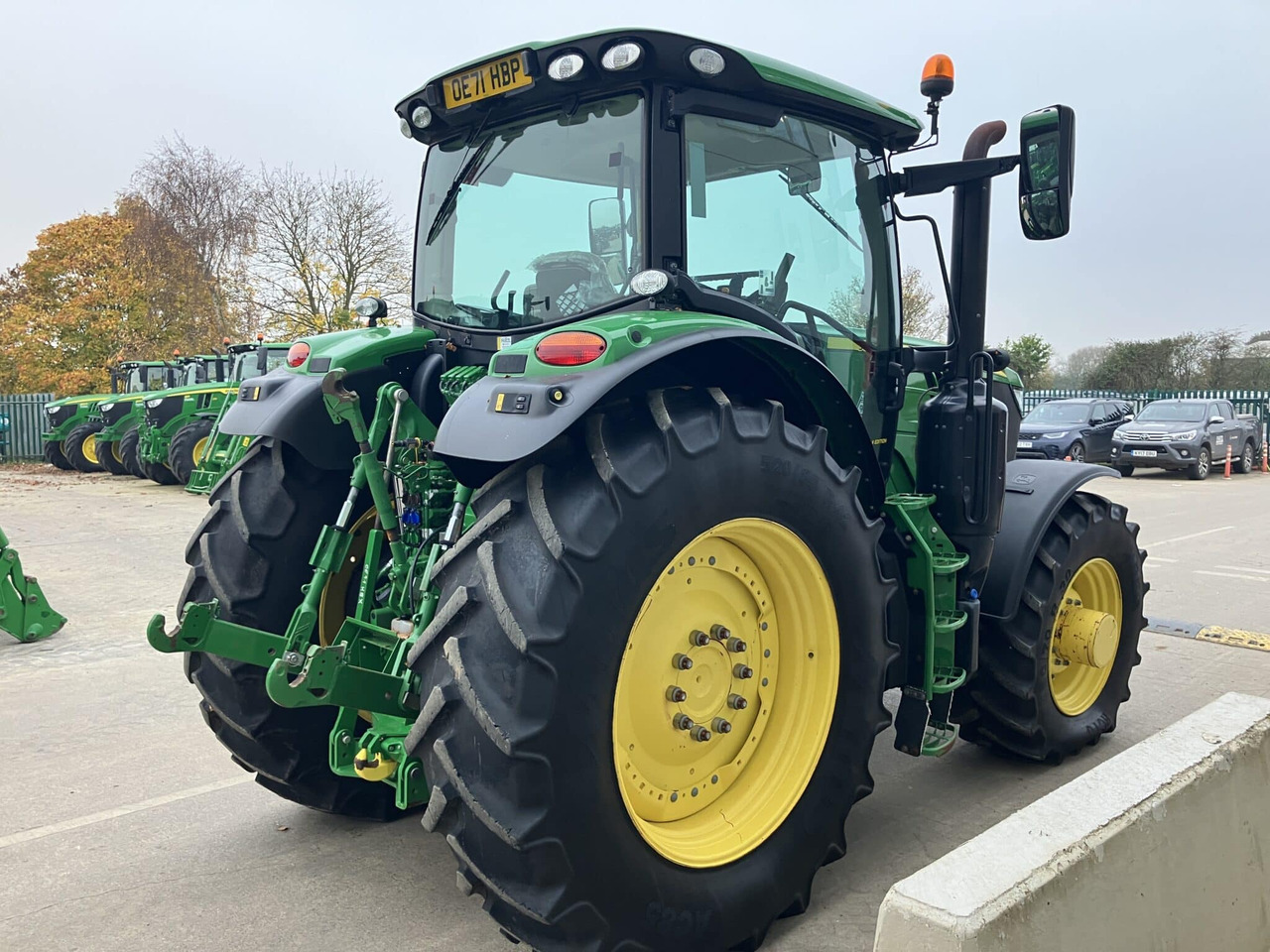 John Deere 6215R - Traktors: foto 5 John Deere 6215R - Traktors: foto 5