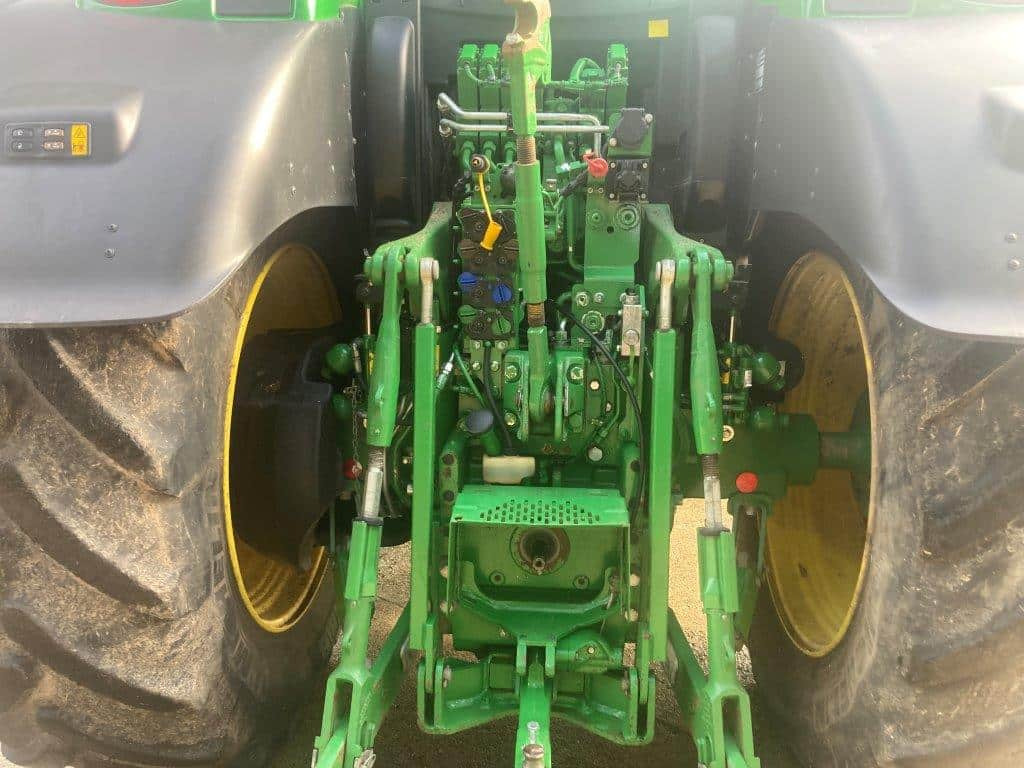 John Deere 6215R - Traktors: foto 5 John Deere 6215R - Traktors: foto 5