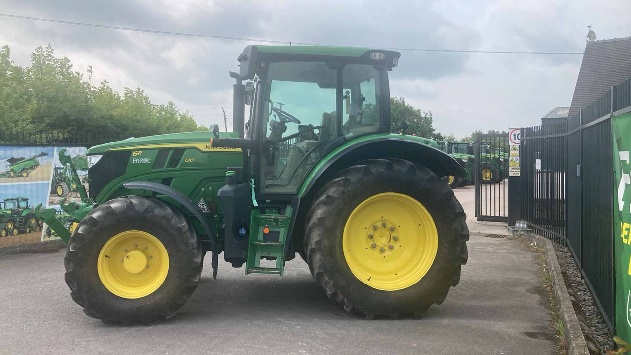 John Deere 6R 130 - Traktors: foto 2 John Deere 6R 130 - Traktors: foto 2