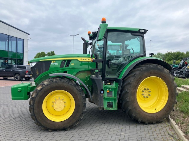 John Deere 6R 155 - Traktors: foto 1 John Deere 6R 155 - Traktors: foto 1