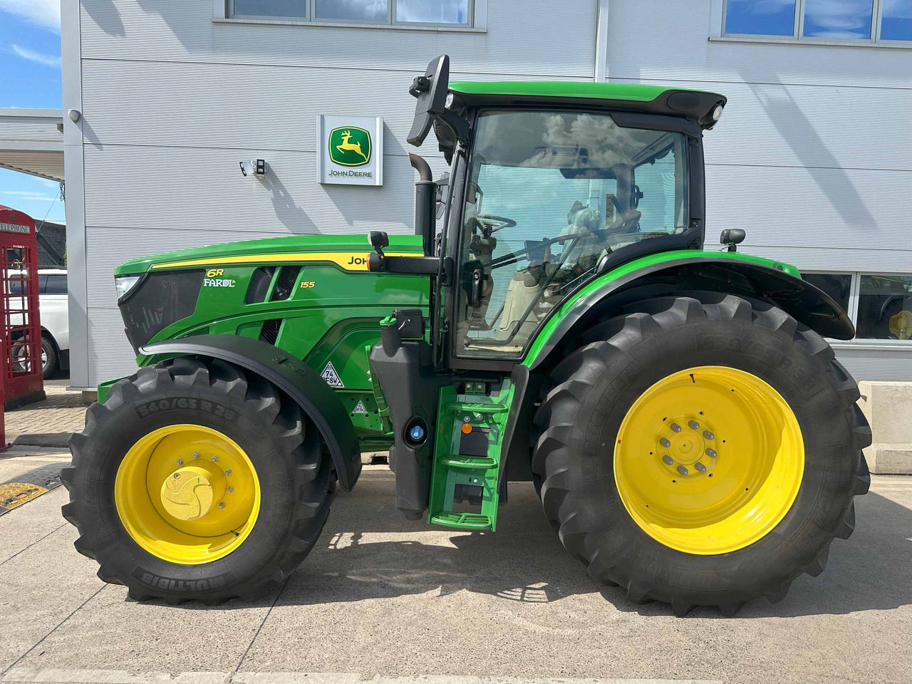 John Deere 6R 155 - Traktors: foto 3 John Deere 6R 155 - Traktors: foto 3
