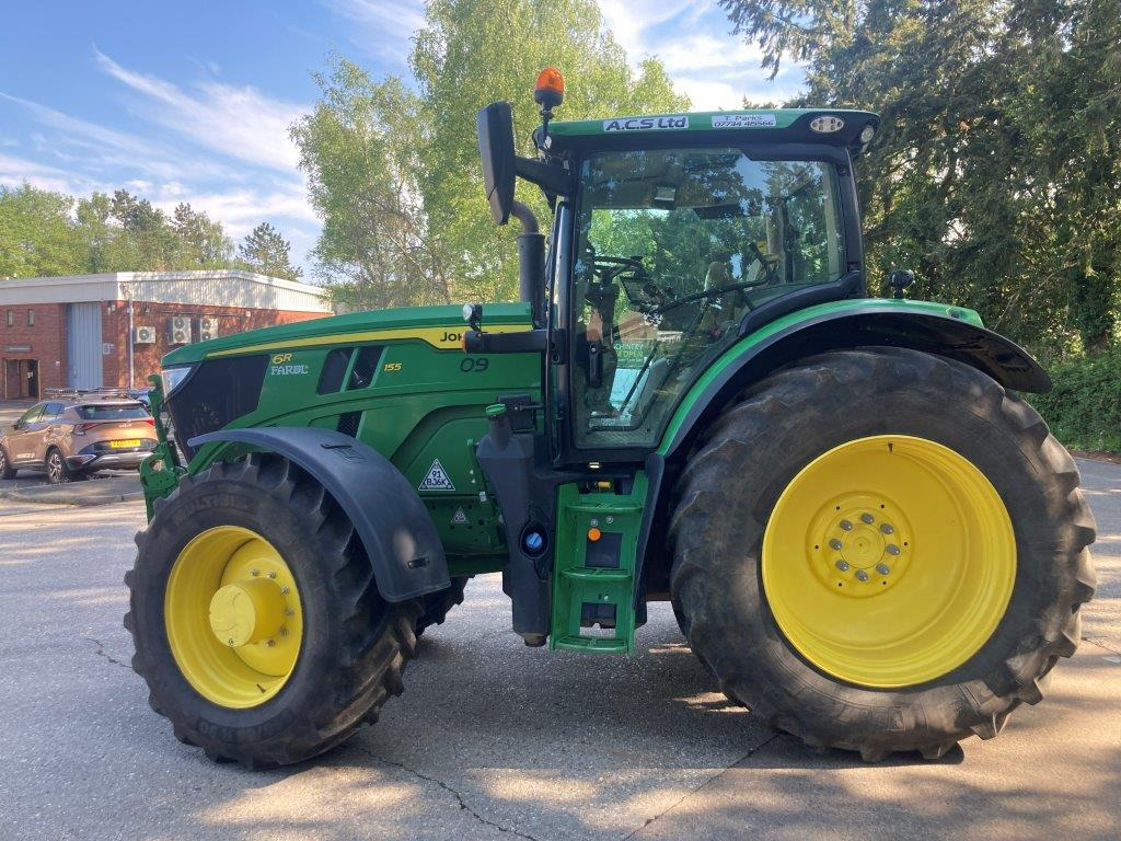 John Deere 6R 155 - Traktors: foto 1 John Deere 6R 155 - Traktors: foto 1