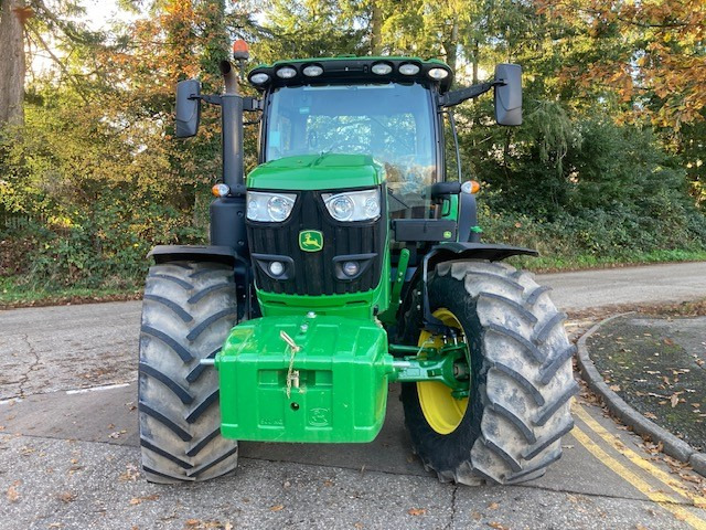 John Deere 6R 185 - Traktors: foto 2 John Deere 6R 185 - Traktors: foto 2