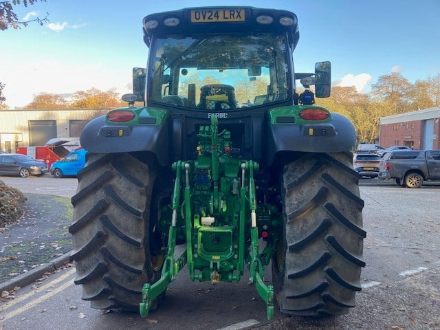 John Deere 6R 185 - Traktors: foto 4 John Deere 6R 185 - Traktors: foto 4