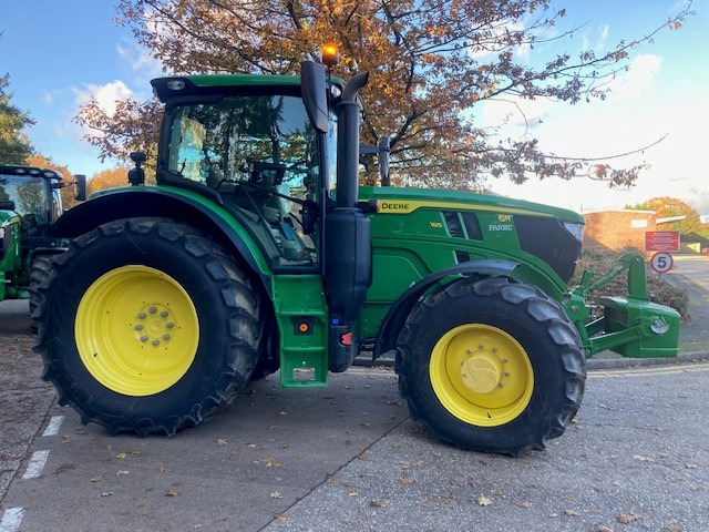 John Deere 6R 185 - Traktors: foto 3 John Deere 6R 185 - Traktors: foto 3