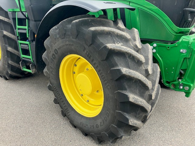 John Deere 6R250 - Traktors: foto 2 John Deere 6R250 - Traktors: foto 2