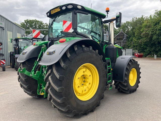 John Deere 6R250 - Traktors: foto 3 John Deere 6R250 - Traktors: foto 3