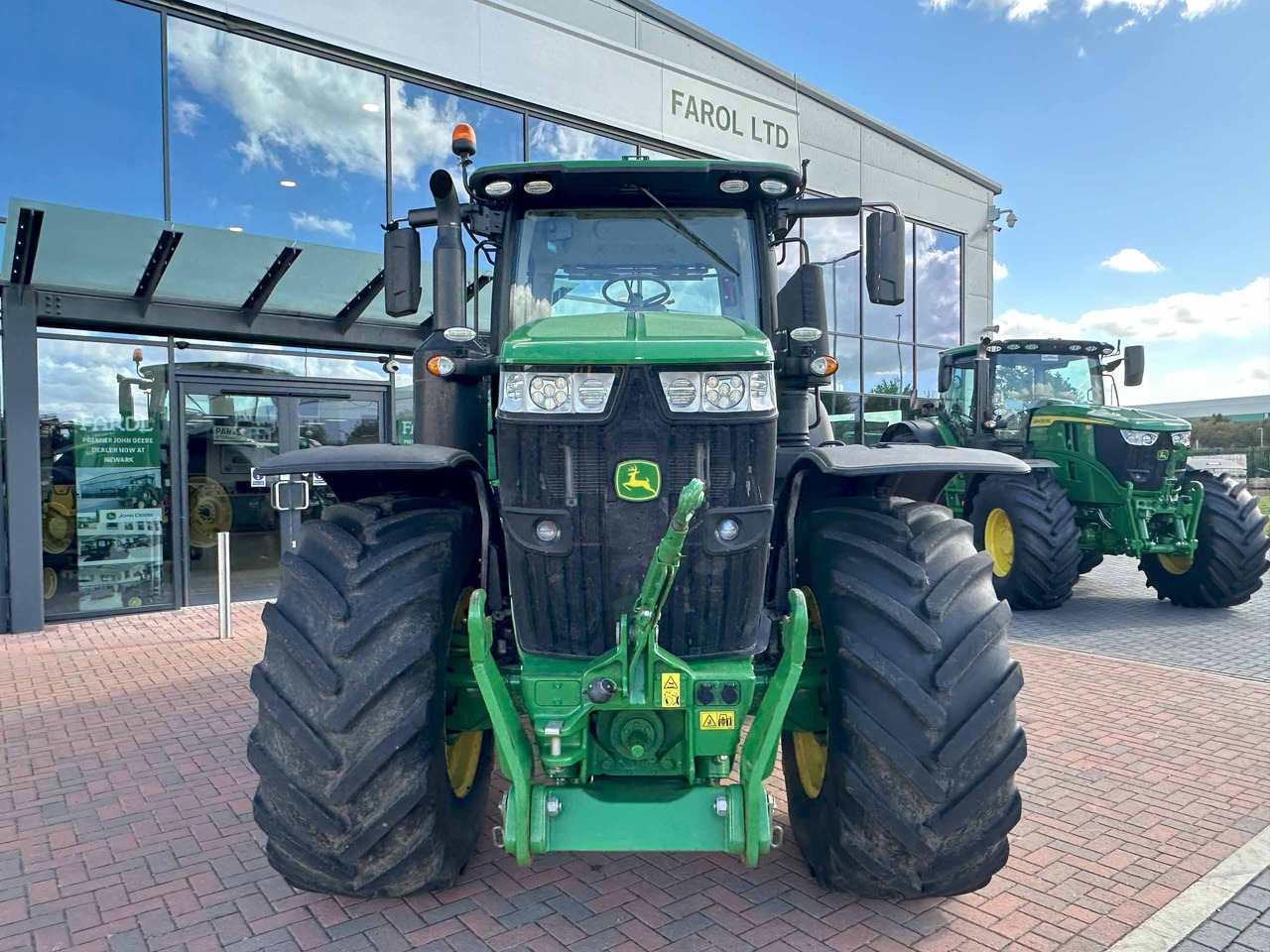 John Deere 7310R - Traktors: foto 3 John Deere 7310R - Traktors: foto 3