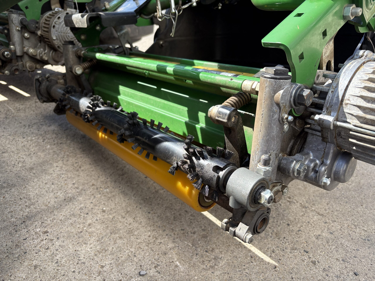 John Deere 7500A E-Cut - Zāles pļāvējs: foto 5 John Deere 7500A E-Cut - Zāles pļāvējs: foto 5