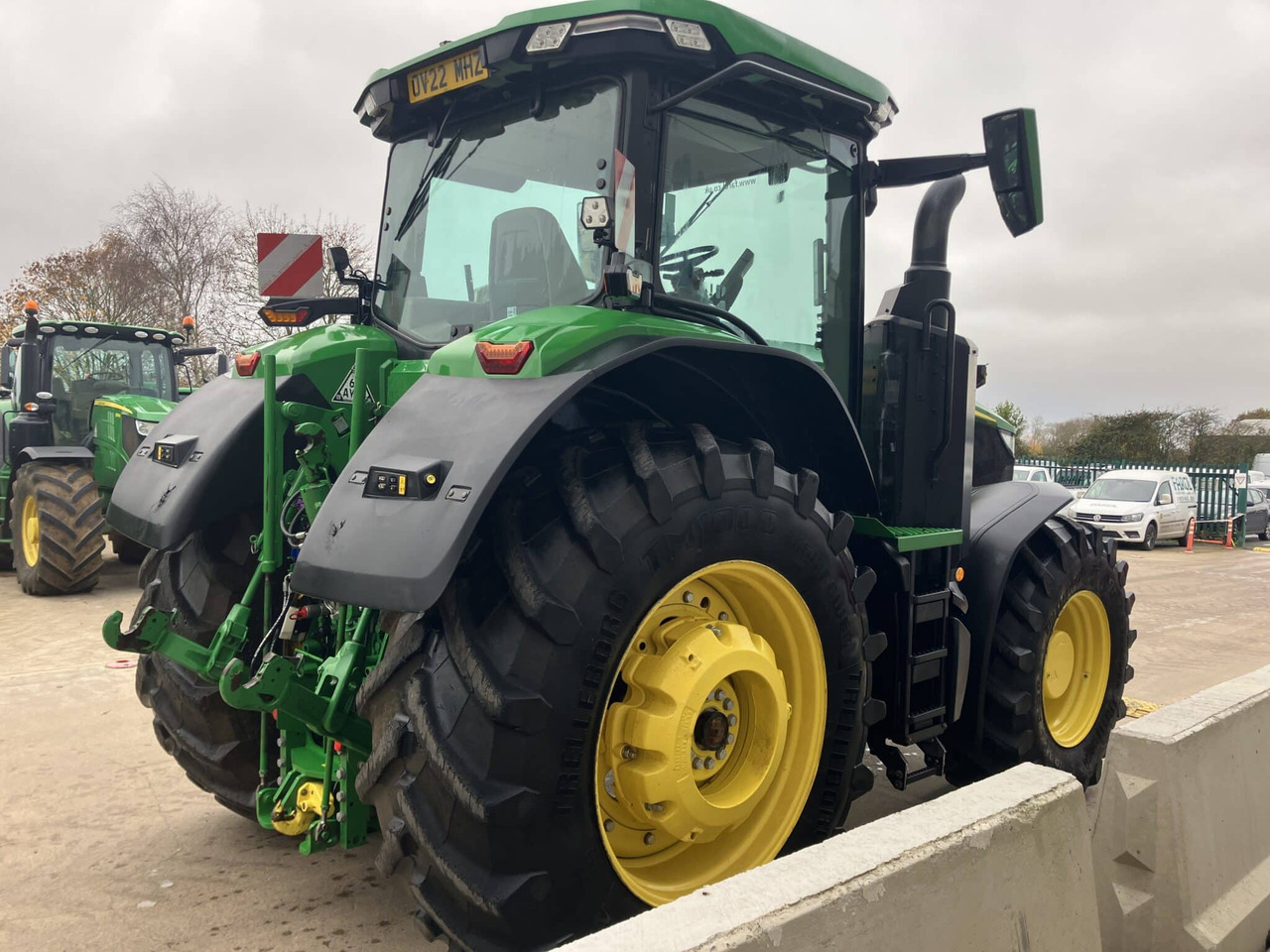 John Deere 7R 310 - Traktors: foto 5 John Deere 7R 310 - Traktors: foto 5