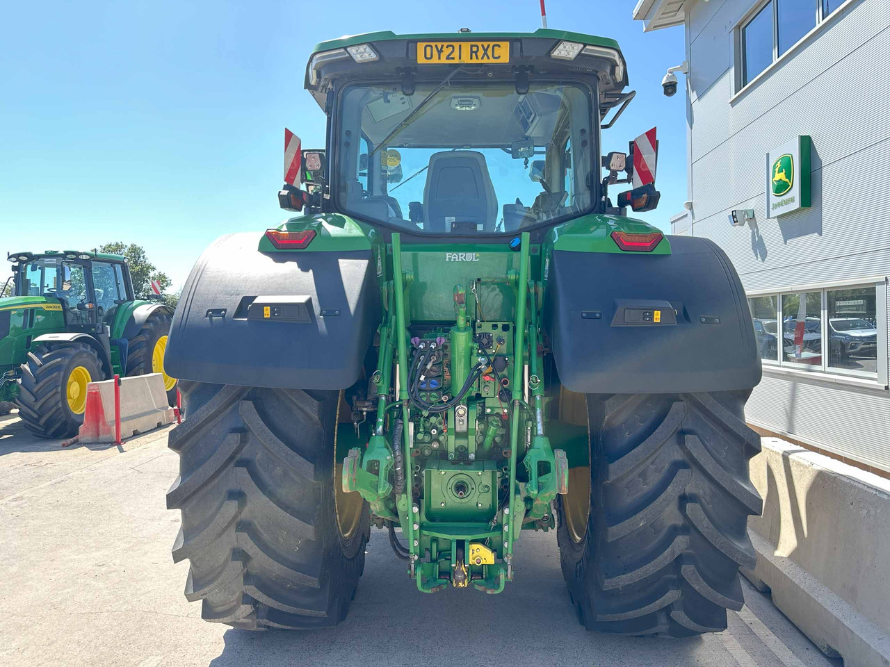 John Deere 7R 350 - Traktors: foto 5 John Deere 7R 350 - Traktors: foto 5