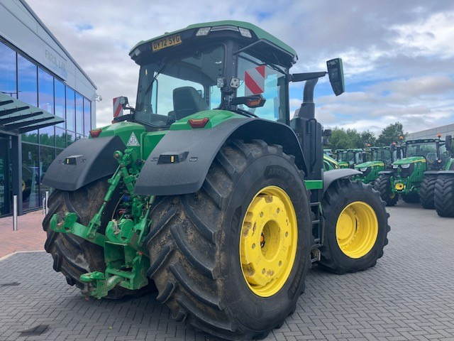 John Deere 8R 410 - Traktors: foto 4 John Deere 8R 410 - Traktors: foto 4