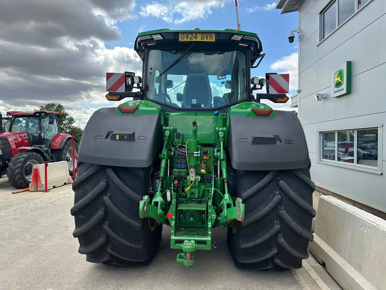 John Deere 8R 410 - Traktors: foto 2 John Deere 8R 410 - Traktors: foto 2