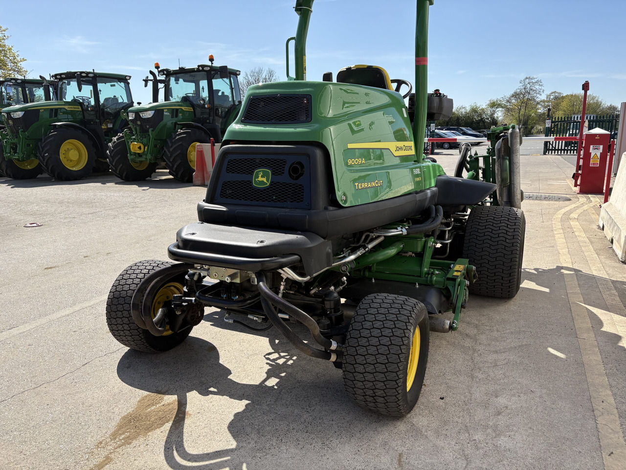 John Deere 9009A Terraincut - Zāles pļāvējs: foto 4 John Deere 9009A Terraincut - Zāles pļāvējs: foto 4
