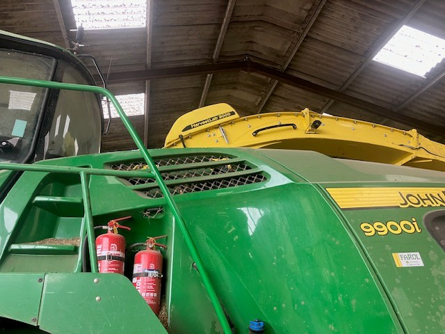 John Deere 9900 - Lopbarības kombains: foto 2 John Deere 9900 - Lopbarības kombains: foto 2