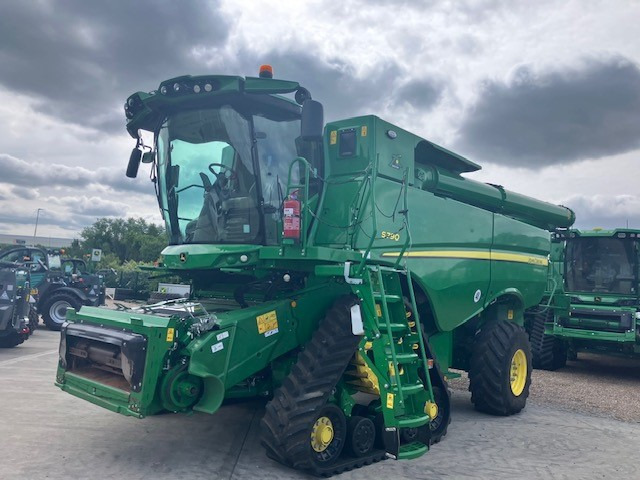 John Deere S790 - Labības kombains: foto 1 John Deere S790 - Labības kombains: foto 1