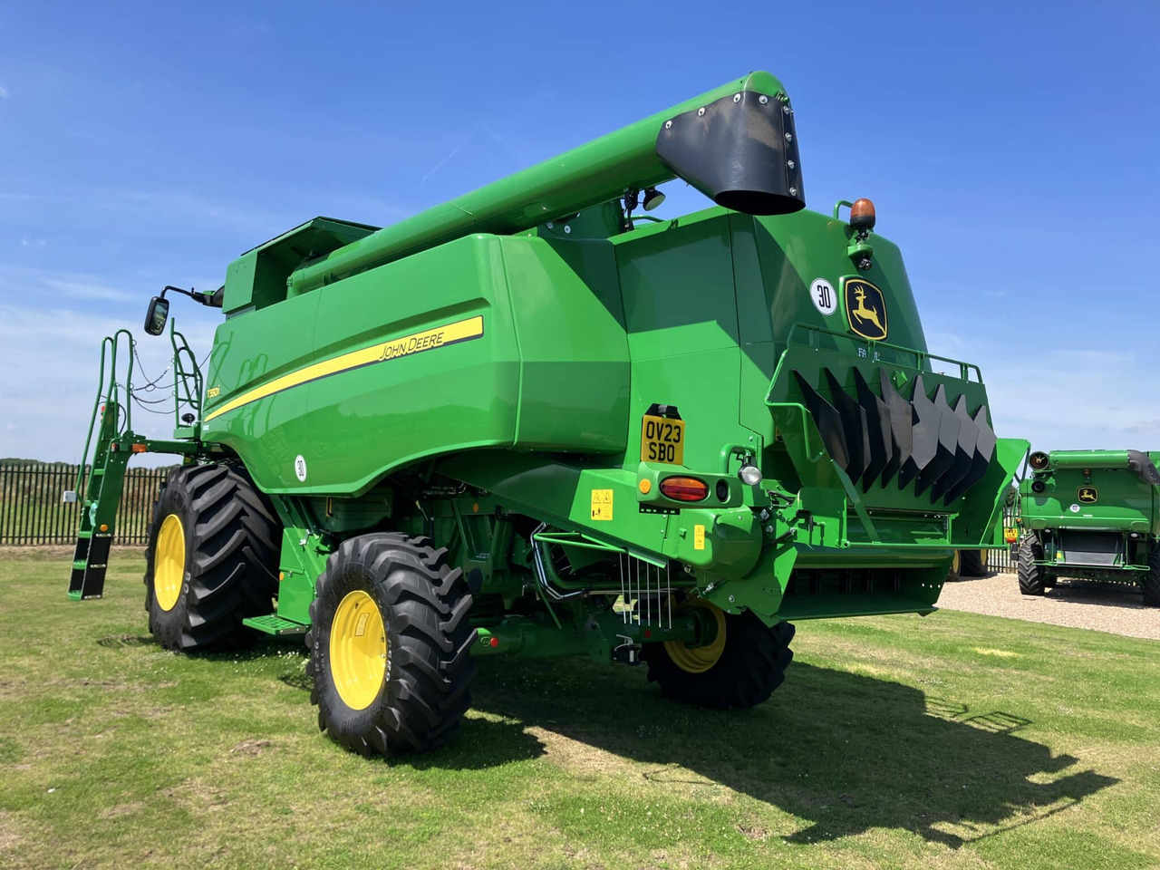 John Deere T550i - Labības kombains: foto 3 John Deere T550i - Labības kombains: foto 3