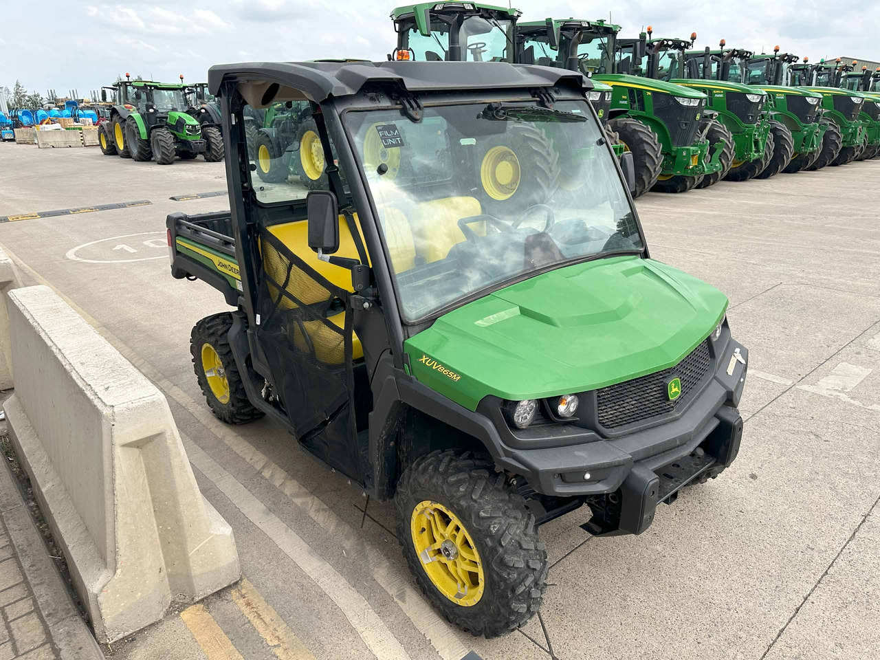 Kvadricikls John Deere XUV865M: foto 7