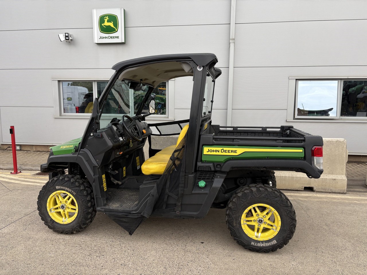 John Deere XUV865M Gator - Kvadricikls: foto 1 John Deere XUV865M Gator - Kvadricikls: foto 1