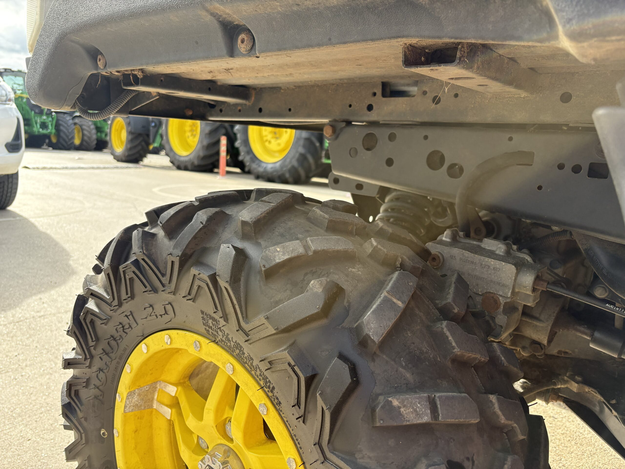Kvadricikls John Deere XUV865M Gator: foto 6