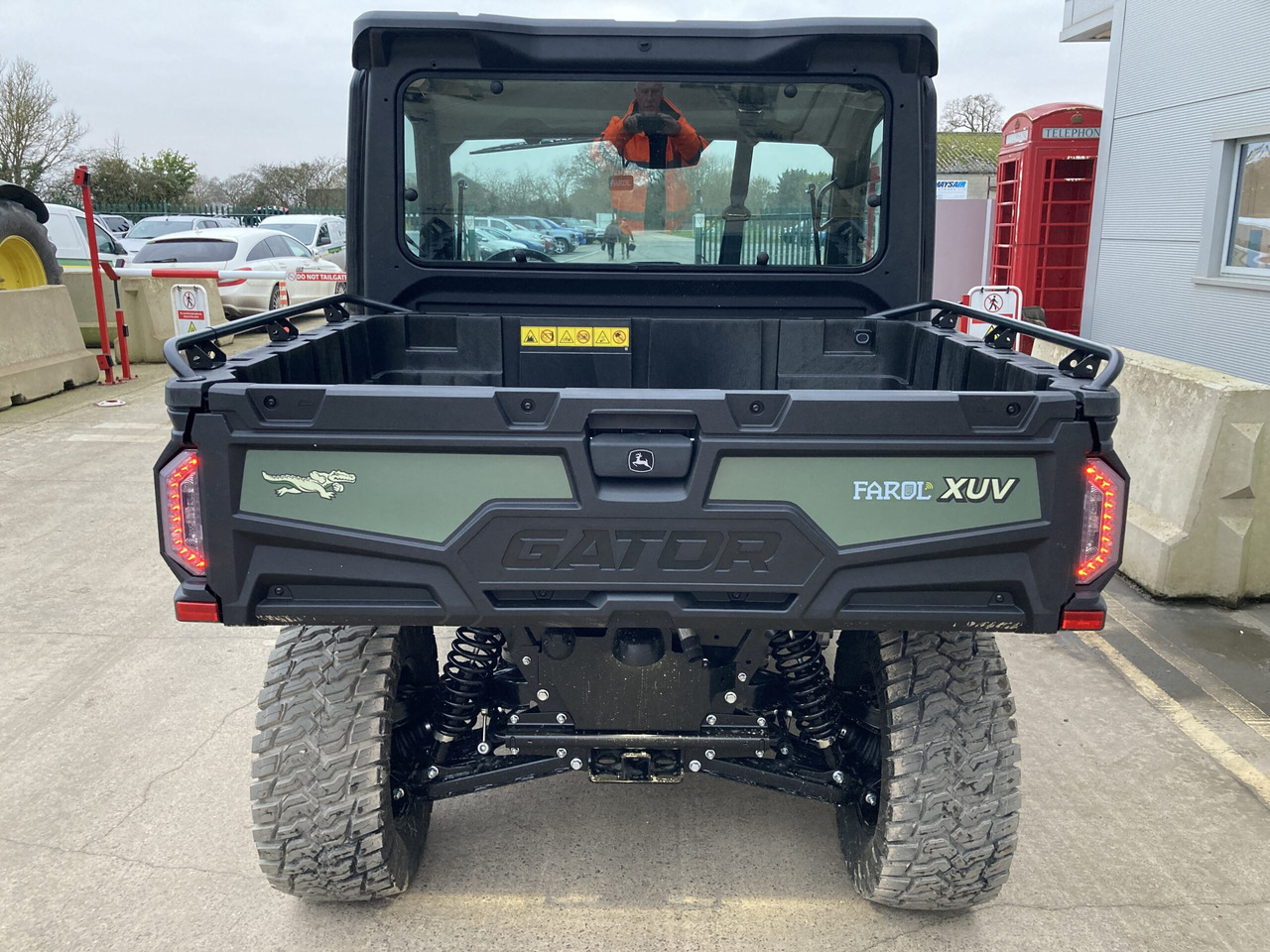 John Deere XUV875M Gator - Kvadricikls: foto 4 John Deere XUV875M Gator - Kvadricikls: foto 4