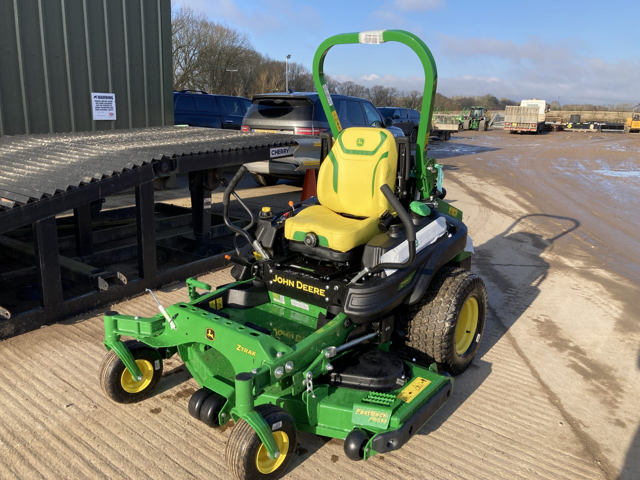 John Deere Z994R zero turn mower - Zāles pļāvējs: foto 1 John Deere Z994R zero turn mower - Zāles pļāvējs: foto 1