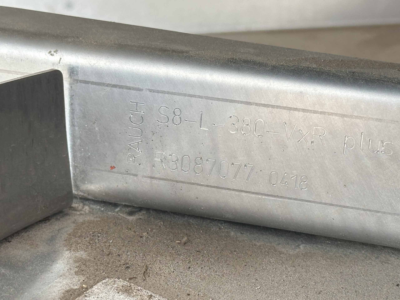 Kuhn Axis 40.1W - Minerālmēslu izkliedētājs: foto 4 Kuhn Axis 40.1W - Minerālmēslu izkliedētājs: foto 4