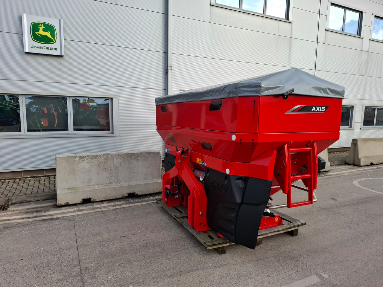 Kuhn Axis 50.2 M EMC W - Minerālmēslu izkliedētājs: foto 4 Kuhn Axis 50.2 M EMC W - Minerālmēslu izkliedētājs: foto 4