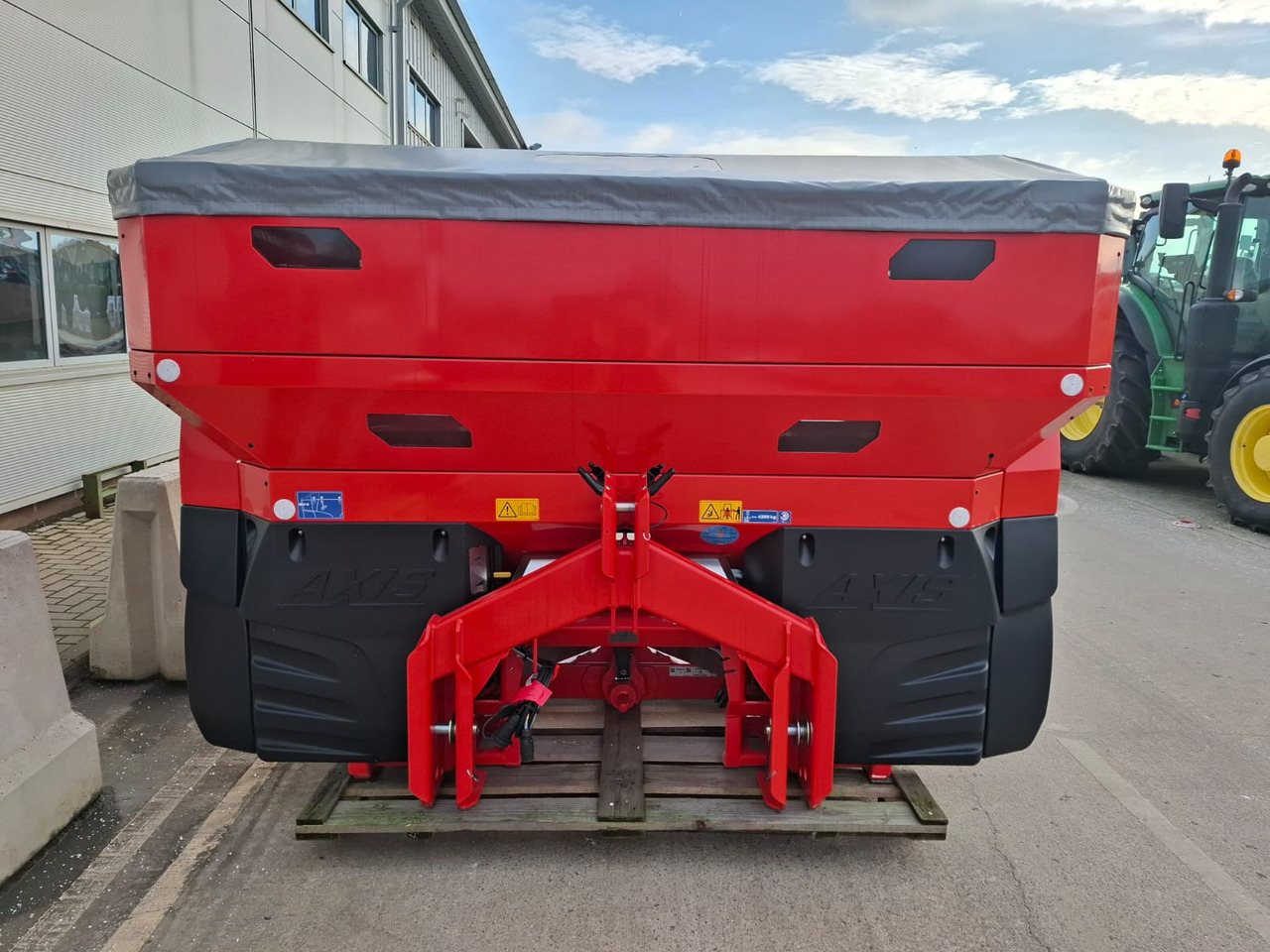Kuhn Axis 50.2 M EMC W - Minerālmēslu izkliedētājs: foto 3 Kuhn Axis 50.2 M EMC W - Minerālmēslu izkliedētājs: foto 3