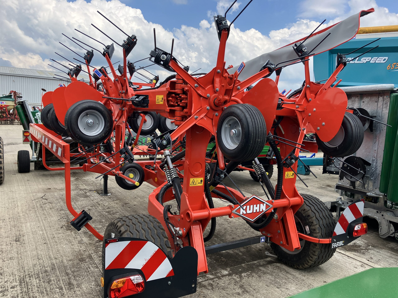 Kuhn GF13003 - Siena sagatavošanas tehnika: foto 4 Kuhn GF13003 - Siena sagatavošanas tehnika: foto 4