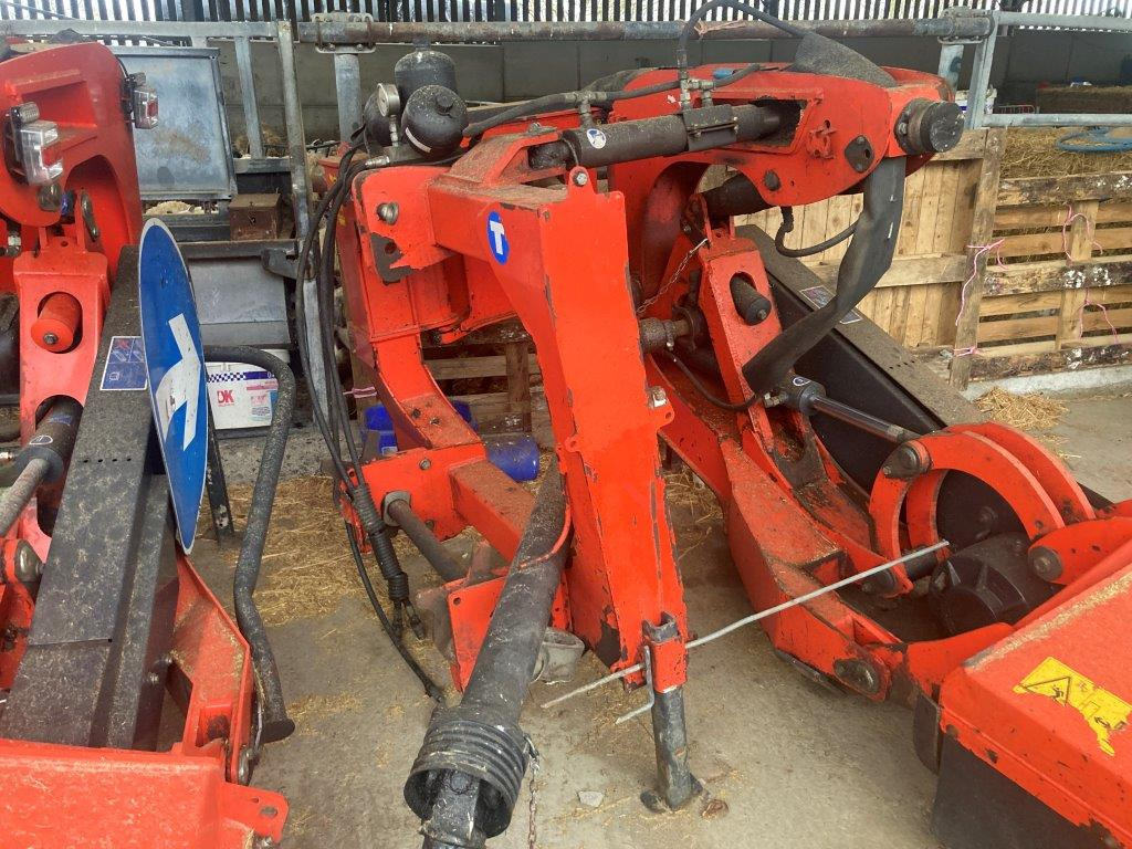 Kuhn SpringLonger S1680RPL - Pļaujmašīna-smalcinātājs/ Mulčētājs: foto 4 Kuhn SpringLonger S1680RPL - Pļaujmašīna-smalcinātājs/ Mulčētājs: foto 4