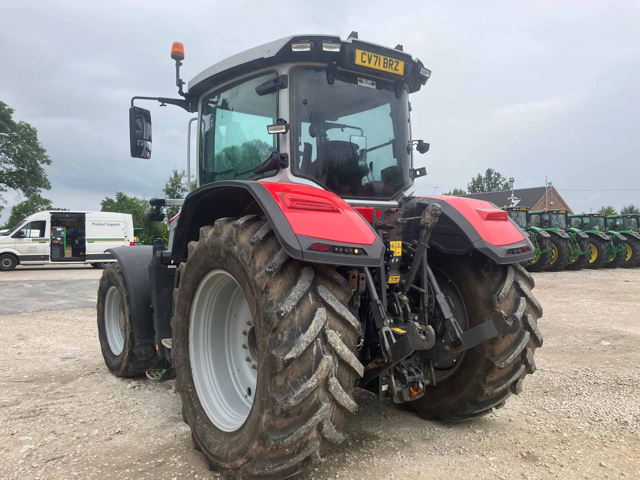 Massey Ferguson 8S.245 - Traktors: foto 5 Massey Ferguson 8S.245 - Traktors: foto 5