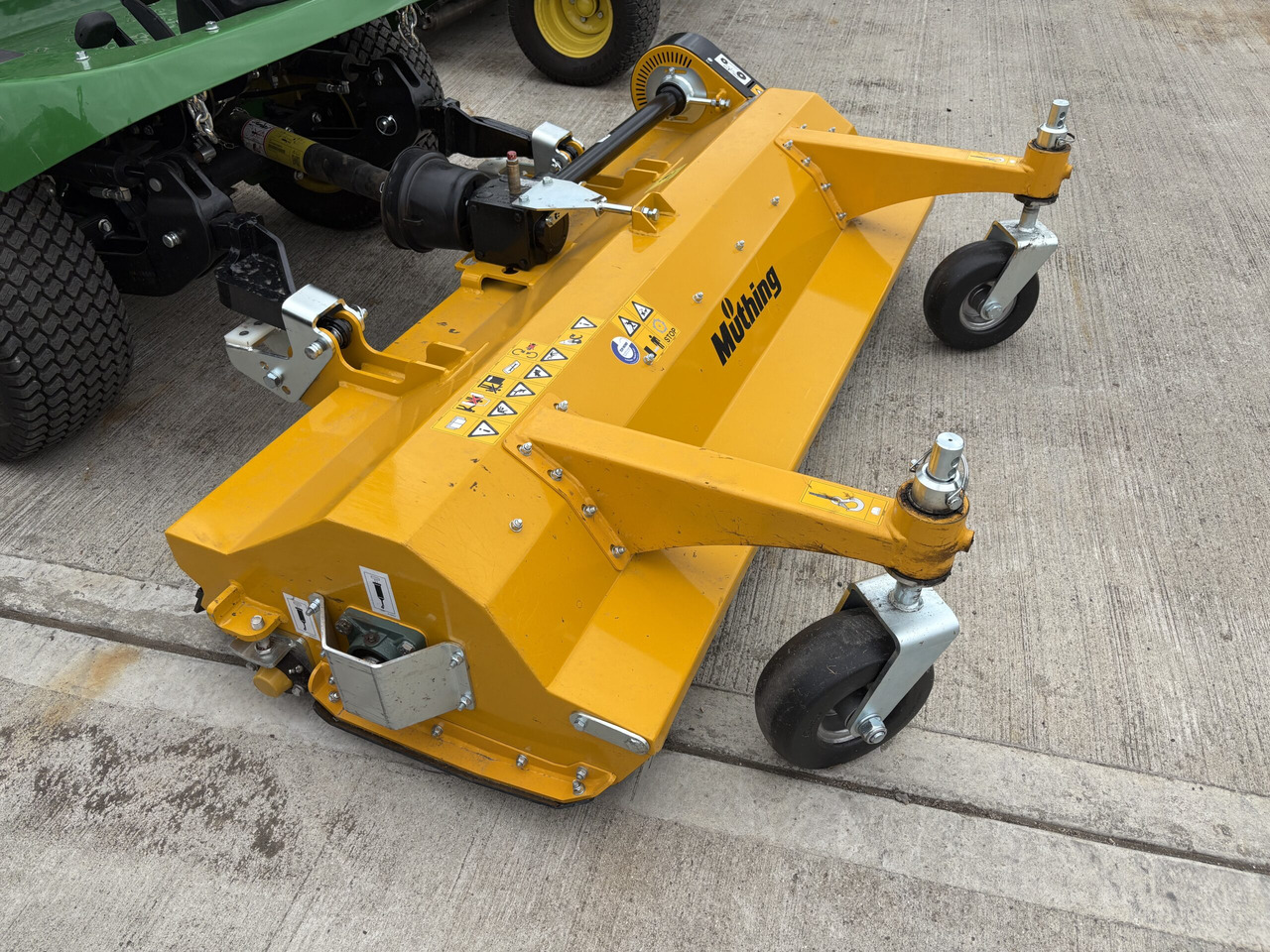 Muthing MU-FM160 JD Outfront Flail Mower Demo - Pļaujmašīna-smalcinātājs: foto 2 Muthing MU-FM160 JD Outfront Flail Mower Demo - Pļaujmašīna-smalcinātājs: foto 2