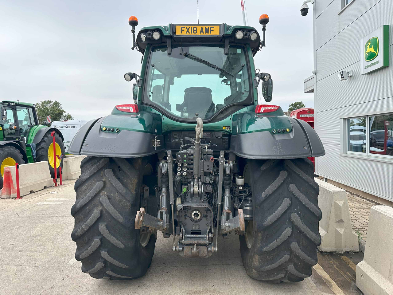 Valtra T174EV - Traktors: foto 4 Valtra T174EV - Traktors: foto 4