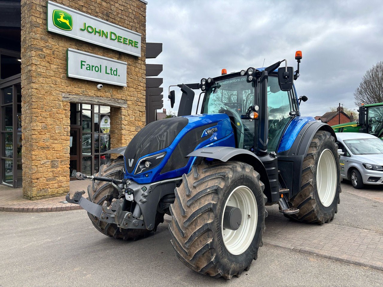 Valtra T234D - Traktors: foto 1 Valtra T234D - Traktors: foto 1
