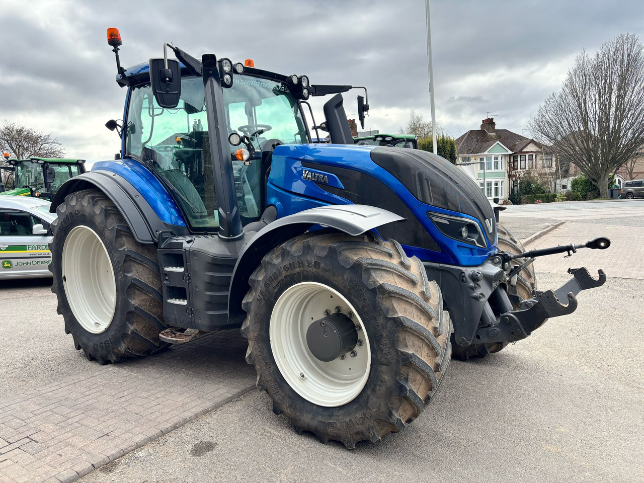 Valtra T234D - Traktors: foto 5 Valtra T234D - Traktors: foto 5