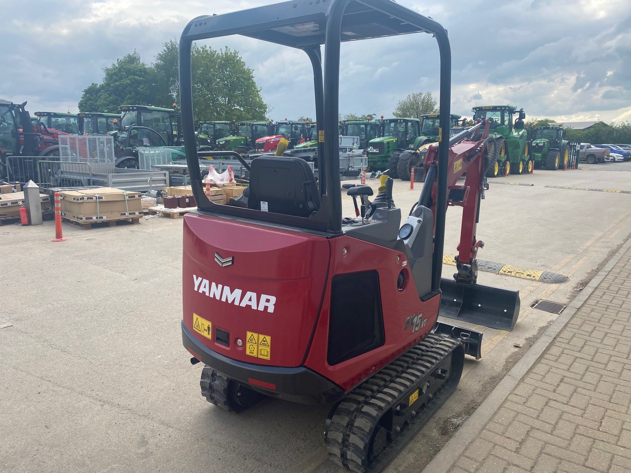 Yanmar SV15vt - Ekskavators: foto 4 Yanmar SV15vt - Ekskavators: foto 4