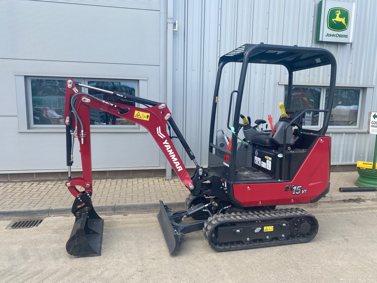 Yanmar SV15vt - Ekskavators: foto 1 Yanmar SV15vt - Ekskavators: foto 1