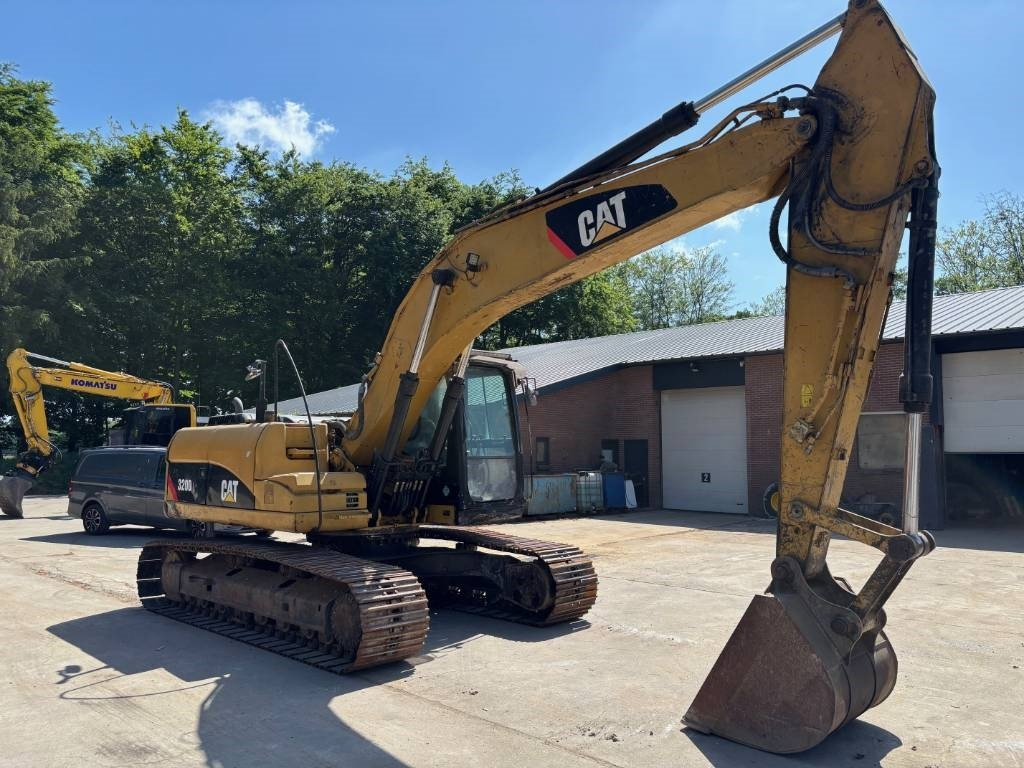 CAT 320 D L - Kāpurķēžu ekskavators: foto 4 CAT 320 D L - Kāpurķēžu ekskavators: foto 4