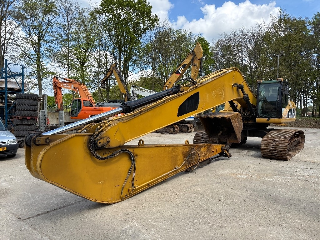 Kāpurķēžu ekskavators CAT 325 D LR LRE LONG REACH 16m: foto 34