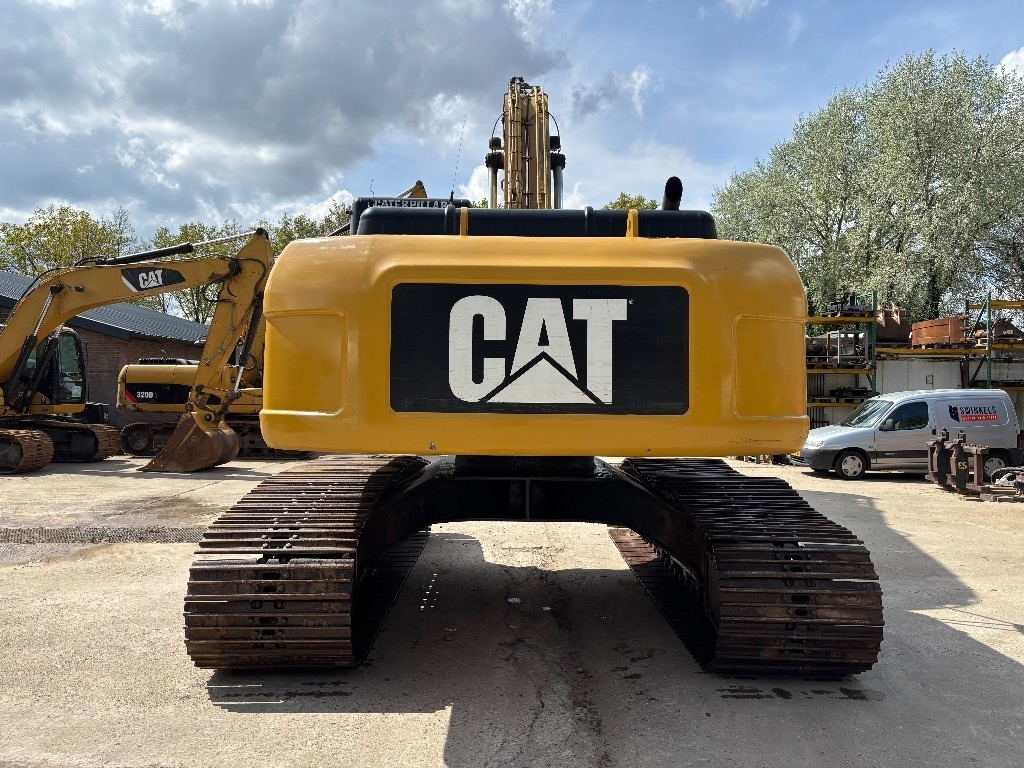 CAT 325 D LR LRE LONG REACH 16m - Kāpurķēžu ekskavators: foto 4 CAT 325 D LR LRE LONG REACH 16m - Kāpurķēžu ekskavators: foto 4
