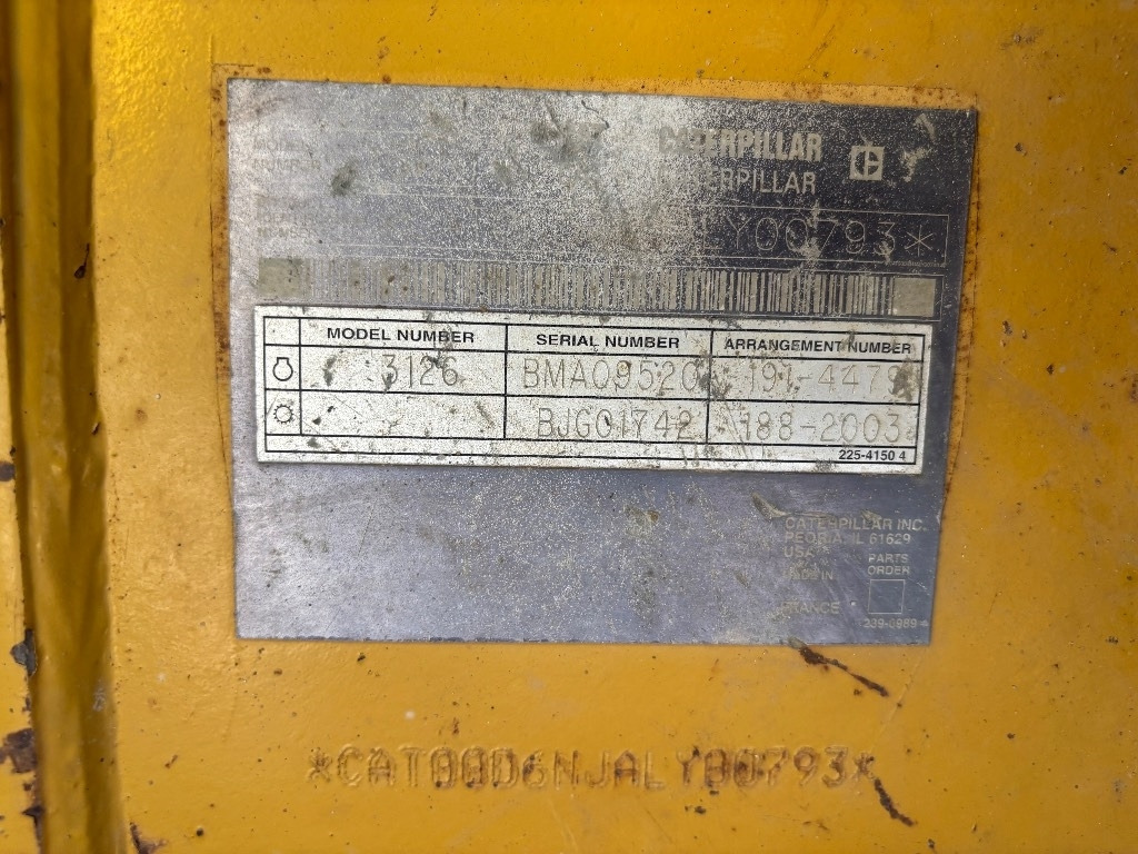 CAT D 6 N LGP - Buldozers: foto 2 CAT D 6 N LGP - Buldozers: foto 2