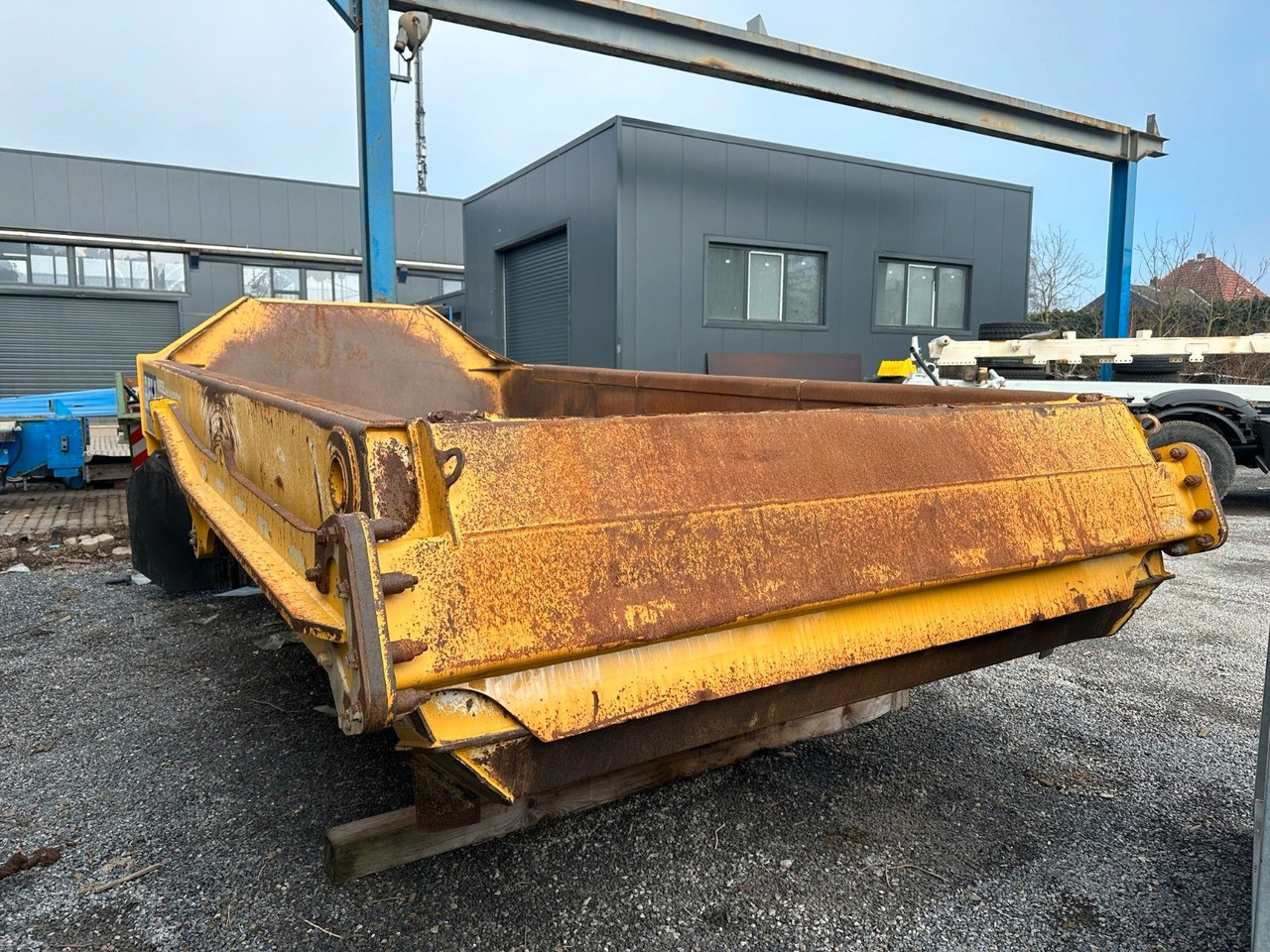 Bell B 25 E Dumper Mulden Kipper Aufbau - Pašizgāzēju virsbūve: foto 4 Bell B 25 E Dumper Mulden Kipper Aufbau - Pašizgāzēju virsbūve: foto 4