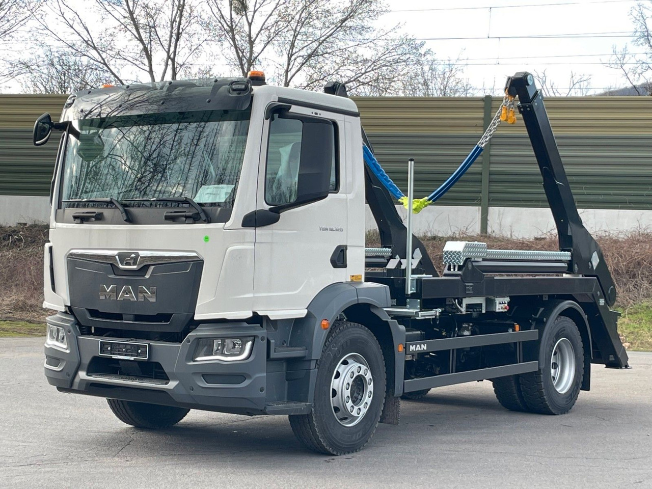 MAN TGM 18.320 4x2 Euro 6e Hyva Absetzkipper - Kravas automašīna pašizgāzējs, Kravas auto ar manipulatoru: foto 1 MAN TGM 18.320 4x2 Euro 6e Hyva Absetzkipper - Kravas automašīna pašizgāzējs, Kravas auto ar manipulatoru: foto 1