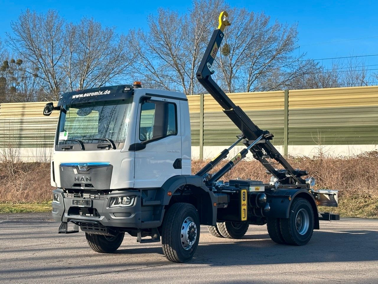 MAN TGM 18.320 4x4 Euro 6e Hyva 12-45 - Pacēlājs ar āķi, Kravas auto ar manipulatoru: foto 1 MAN TGM 18.320 4x4 Euro 6e Hyva 12-45 - Pacēlājs ar āķi, Kravas auto ar manipulatoru: foto 1