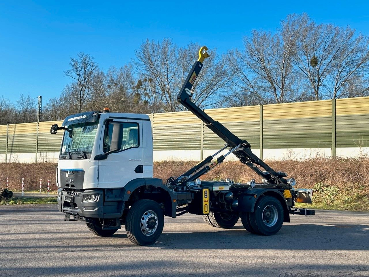 MAN TGM 18.320 4x4 Euro 6e Hyva 12-45 - Pacēlājs ar āķi, Kravas auto ar manipulatoru: foto 2 MAN TGM 18.320 4x4 Euro 6e Hyva 12-45 - Pacēlājs ar āķi, Kravas auto ar manipulatoru: foto 2