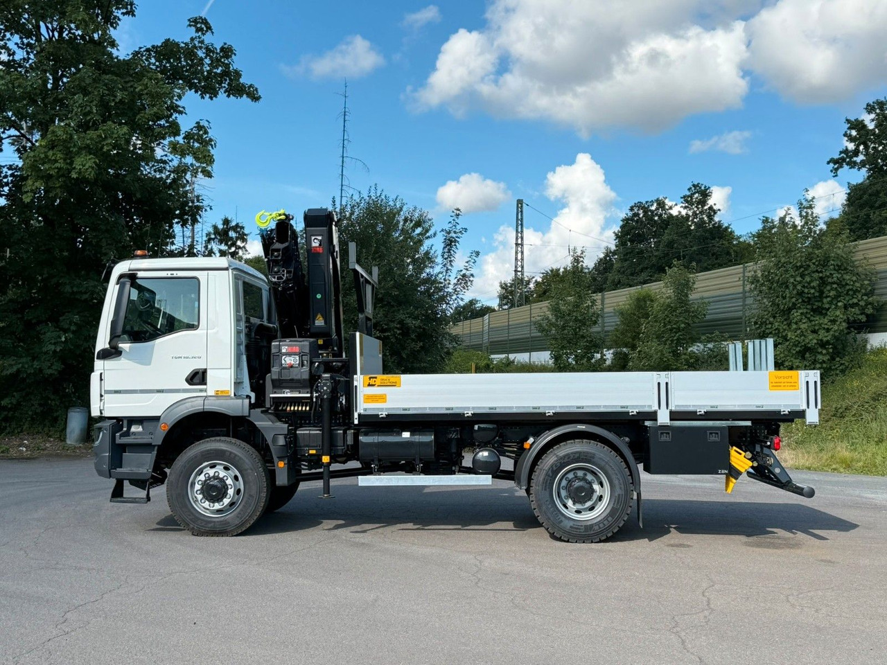 MAN TGM 18.320 4x4 Hiab 228-4 Kran - Kravas auto ar manipulatoru: foto 4 MAN TGM 18.320 4x4 Hiab 228-4 Kran - Kravas auto ar manipulatoru: foto 4