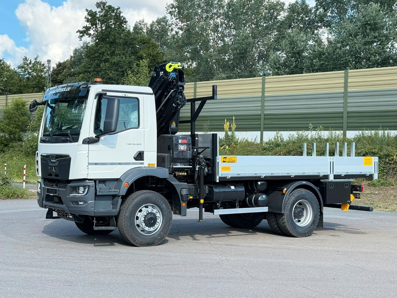MAN TGM 18.320 4x4 Hiab 228-4 Kran - Kravas auto ar manipulatoru: foto 3 MAN TGM 18.320 4x4 Hiab 228-4 Kran - Kravas auto ar manipulatoru: foto 3
